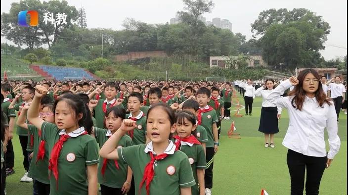 重庆九龙坡区人和小学视频,人和小学重庆九龙坡区