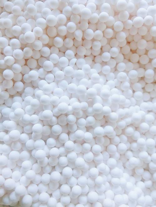 食品袋的干燥剂还有什么用途,食品袋里干燥剂的妙用是什么