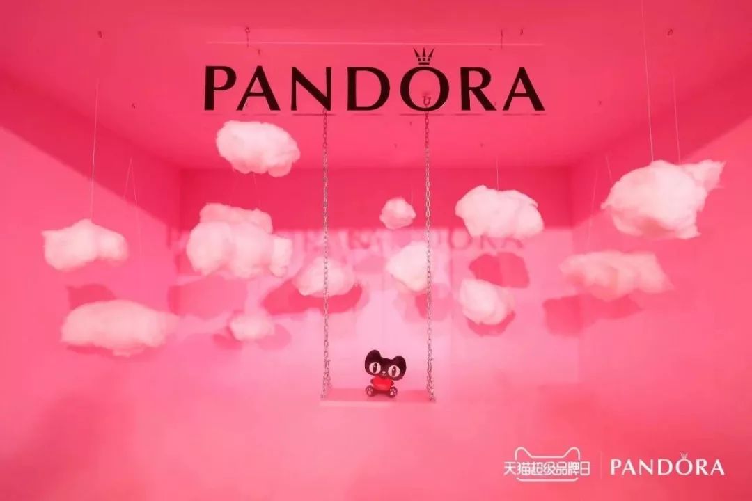 潘多拉：一个小小银饰为什么能卖到金子般的价格？