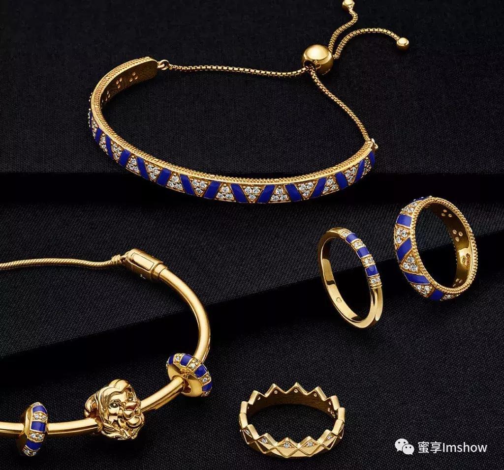 7种时尚又有品位的饰品搭配方法,百搭不过时的饰品有哪些