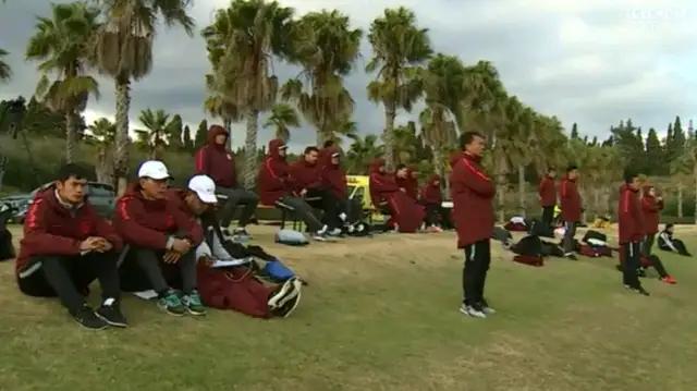 比起男足疑似u25内讧，我们更应该看到教练严厉的态度