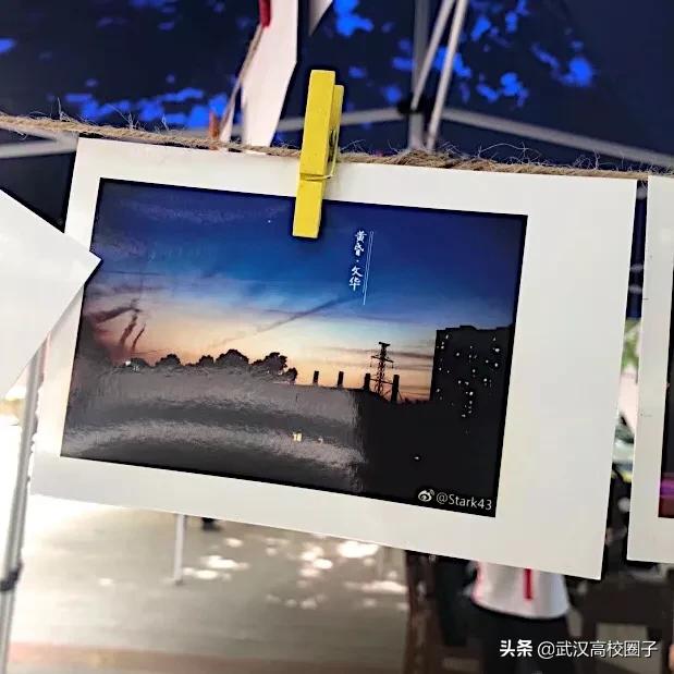 全武汉只有这所大学校门上跑火车，以前嫌弃现在却又舍不得