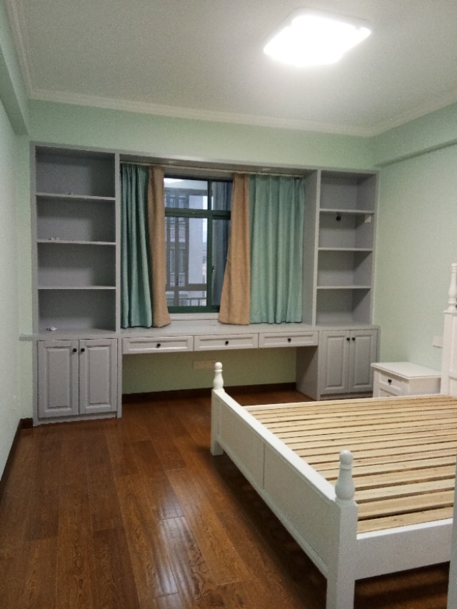 实木打柜子刷什么油漆好,柜子喷漆和刷漆区别效果图片