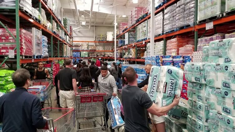 中国人居家两个月生活无忧，美国多数家庭，竟拿不出500美元？