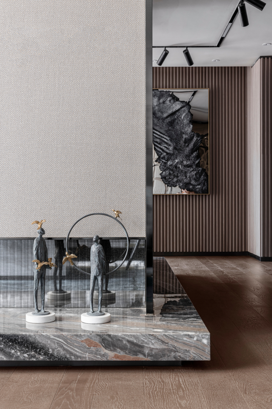 简于形奢侈于心,简于形奢于心什么意思