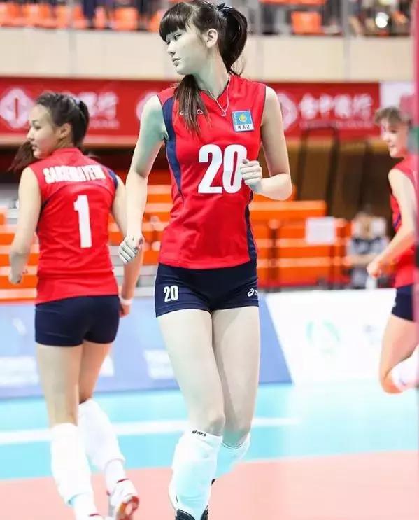 让人惊艳的排球女神,4年前排球界第一美少女现在模样