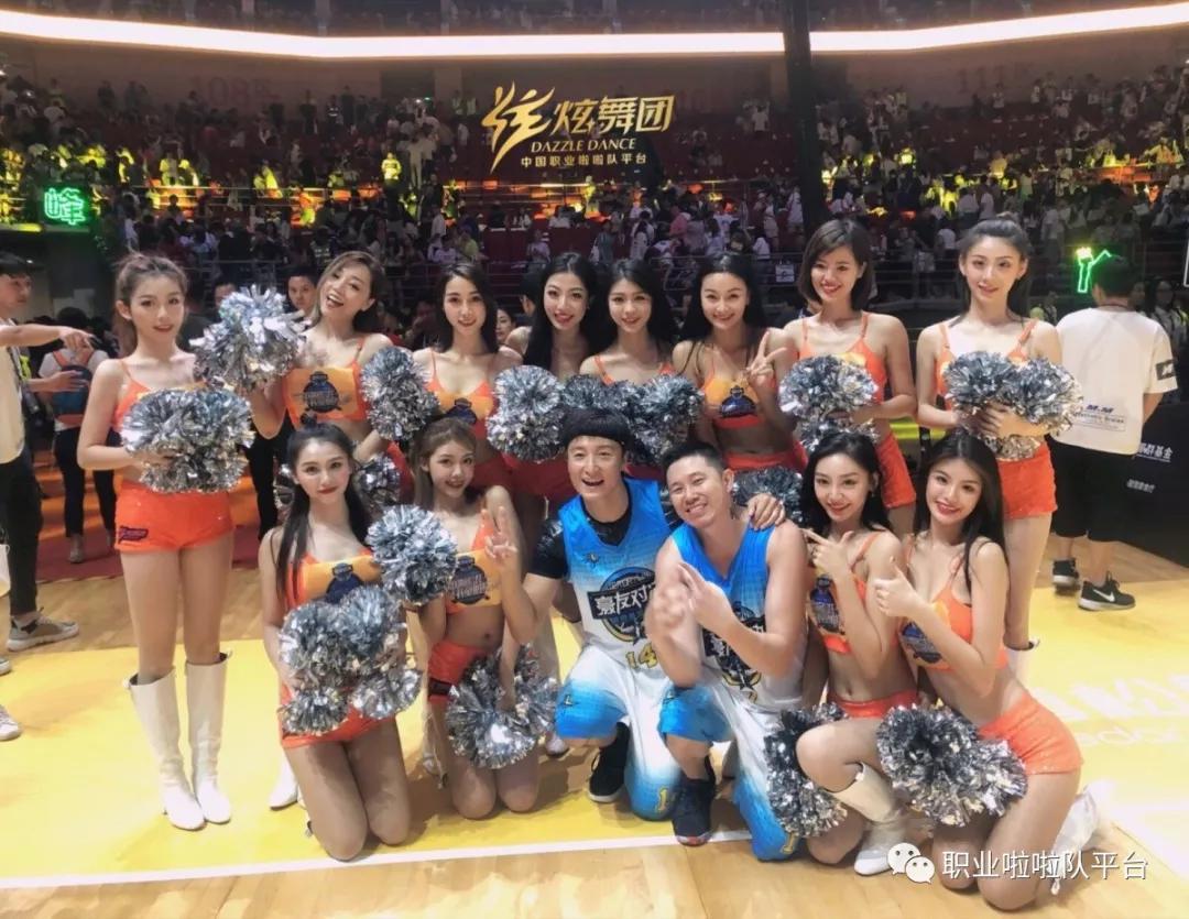 2019广州“豪友对决”为公益而战，炫舞团职业啦啦队为爱助攻