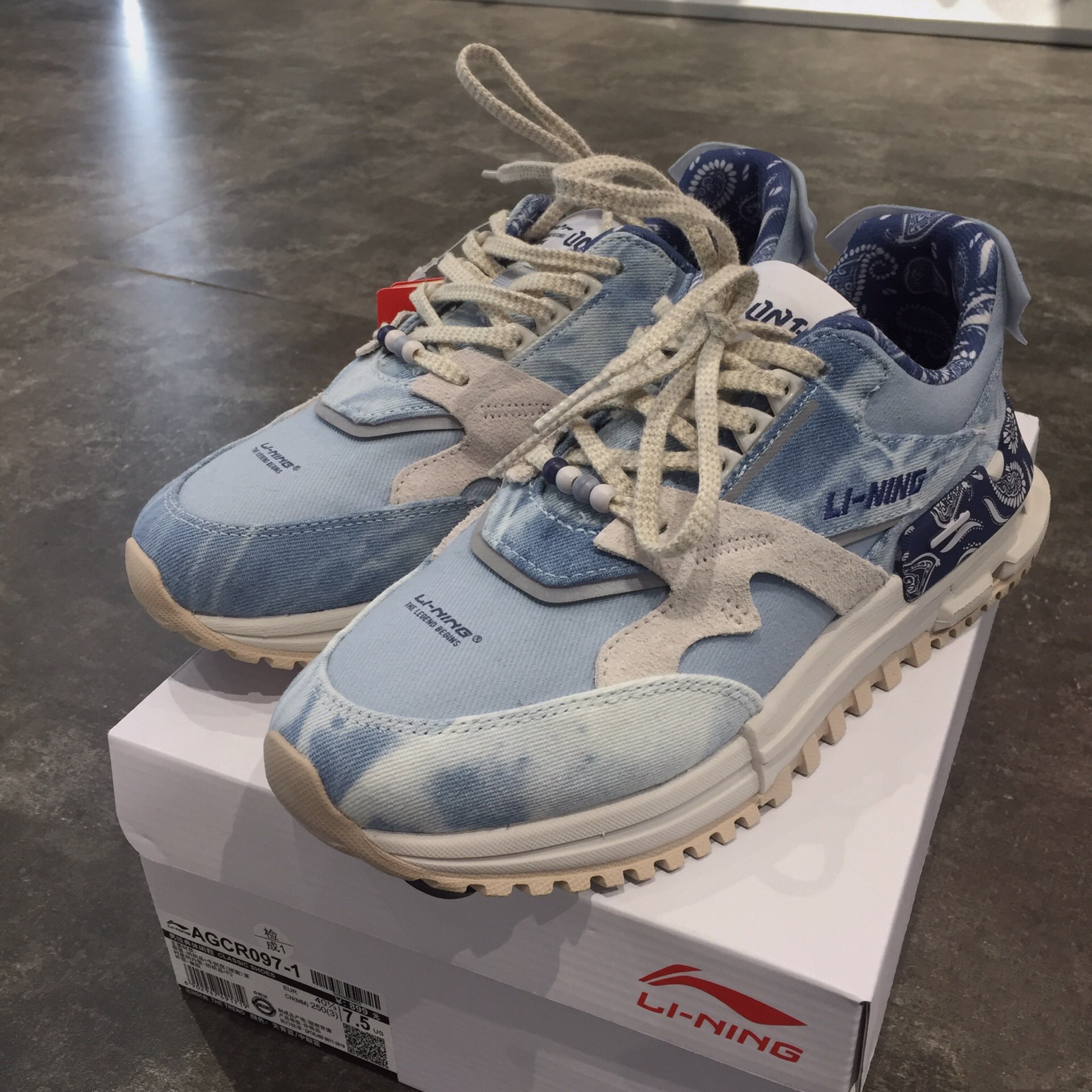 nike比较有特点的鞋子,耐克李宁系列鞋有哪些