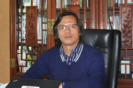 温州富二代，不继承家业独自创业，买巴西森林，留长发，为啥？