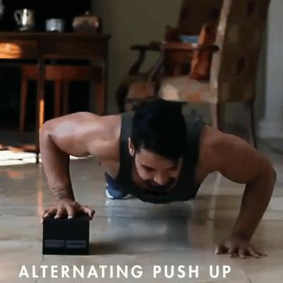 在家练胸肌腹肌和手臂,在家练胸肌3个动作