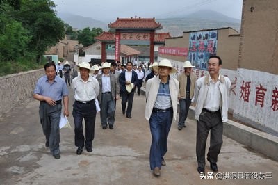 乡镇公务员调去区工会流程,乡镇公务员有机会往上级调动吗