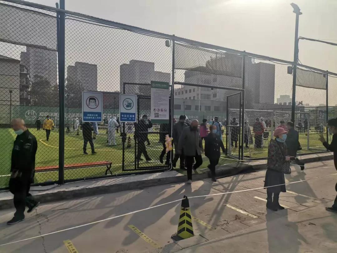 一路同行携手一生,一路同行我们携手并肩一起走