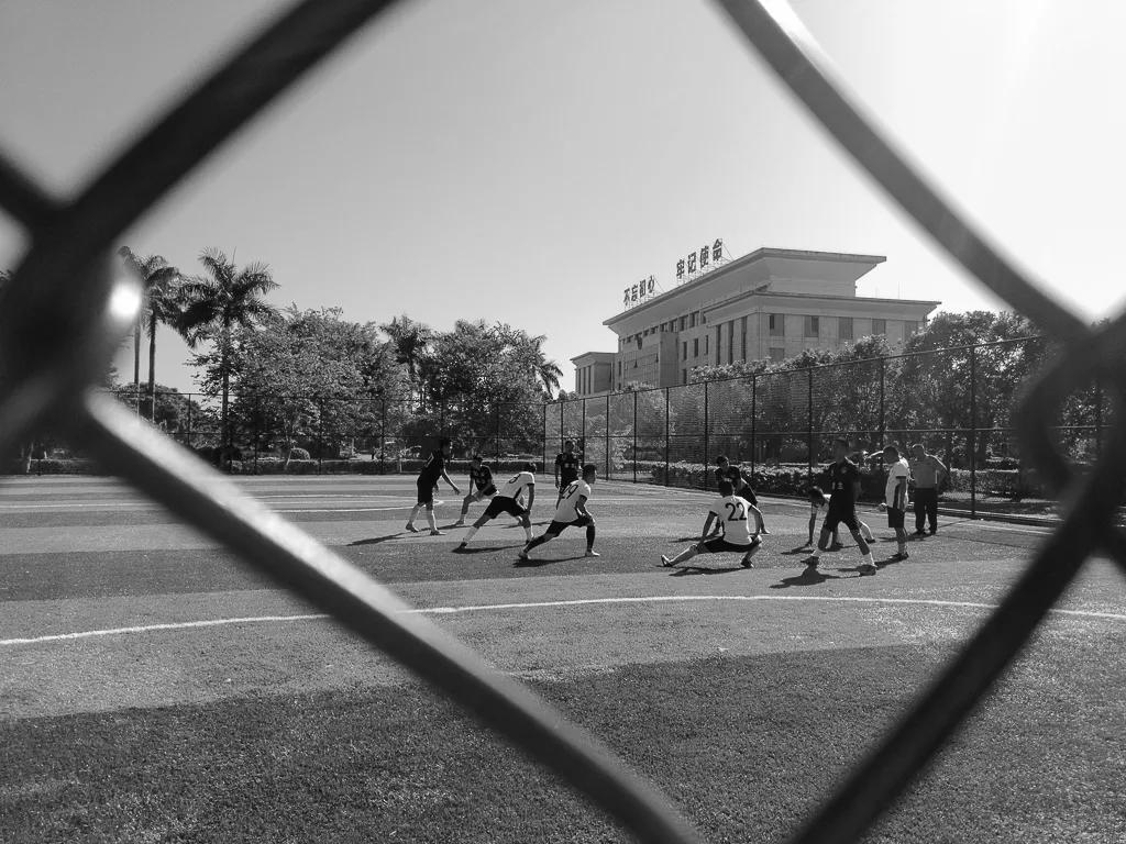 津门网邓书梁：七人足球场施建纪实