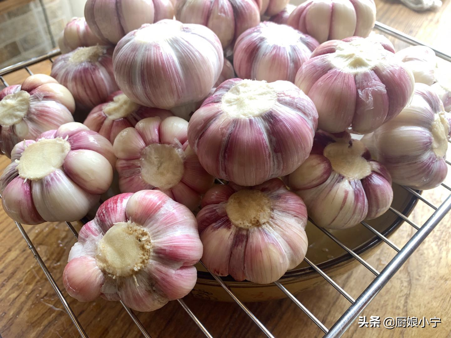 家常腌蒜最简单的方法,老式腌蒜的腌制方法