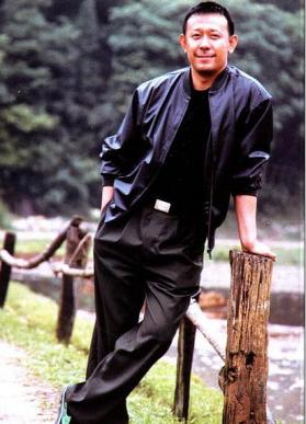 姜文的传奇情史完整,姜文周韵情史天涯