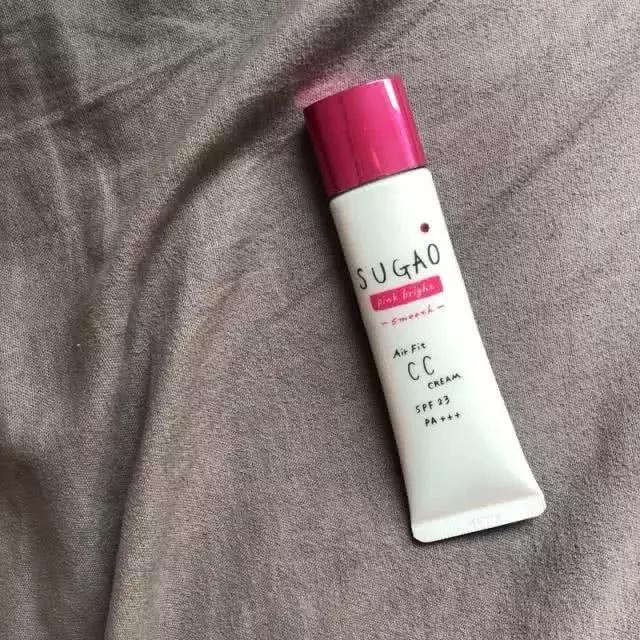 雅诗兰黛粉水油性肌肤,兰蔻和雅诗兰黛哪个粉底适合油皮