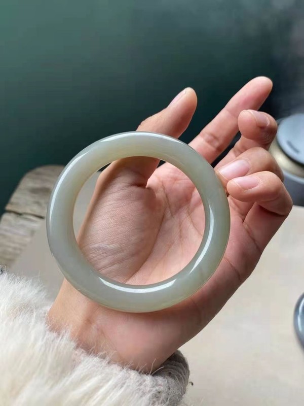 玉石珠宝有哪些,珠宝玉石和金银首饰有啥区别