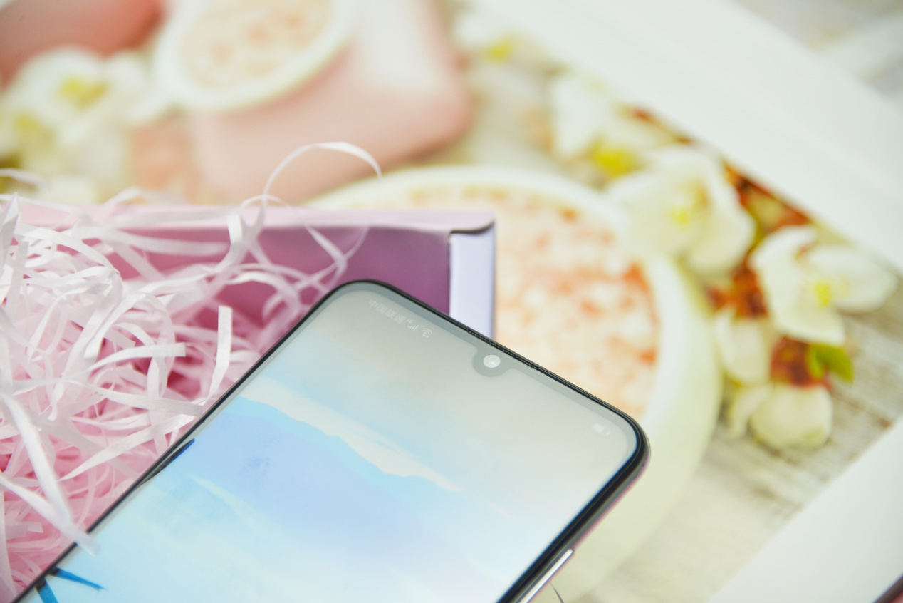 2000万柔光自拍照亮你的美,5000左右自拍美颜