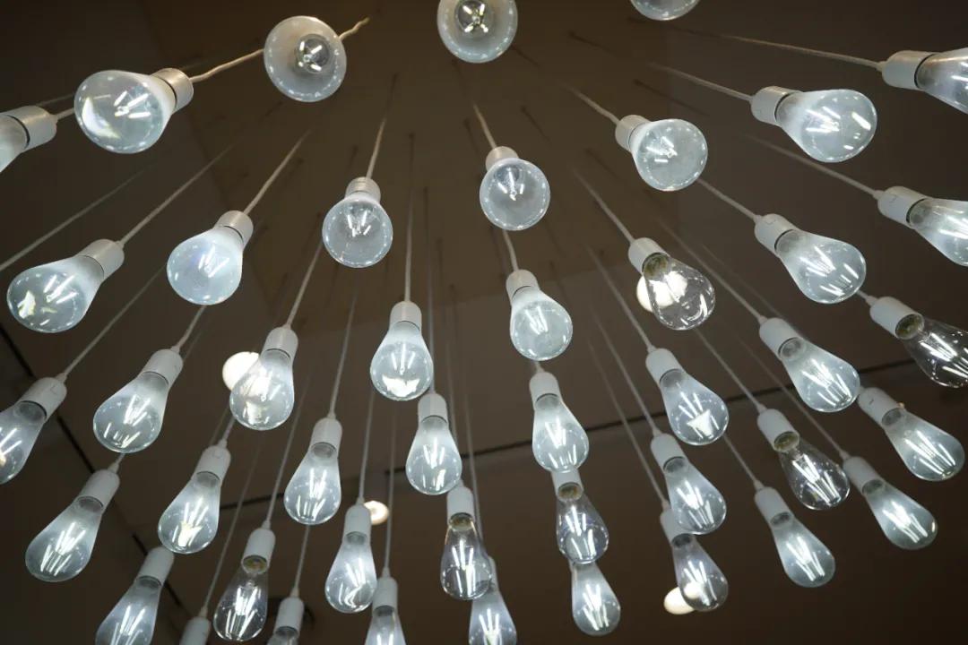 索尼定焦镜头推荐哪个,索尼最值得入手的定焦镜头