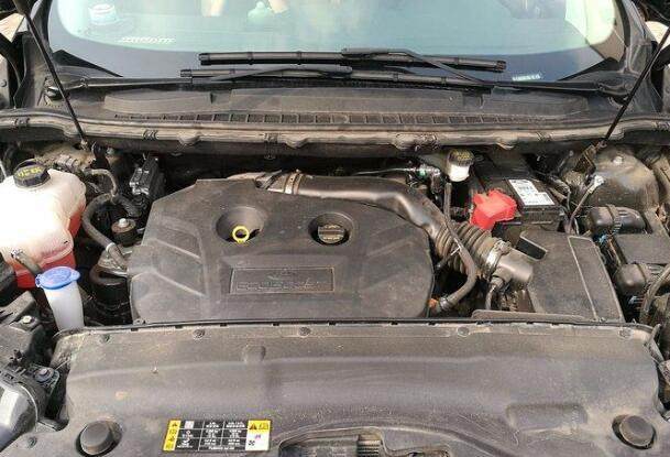 开福特锐界两驱旅行,开老款福特锐界档次低吗