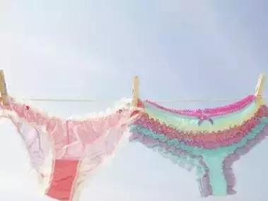 女生正确穿内裤方式,女生衣柜里必备裤型