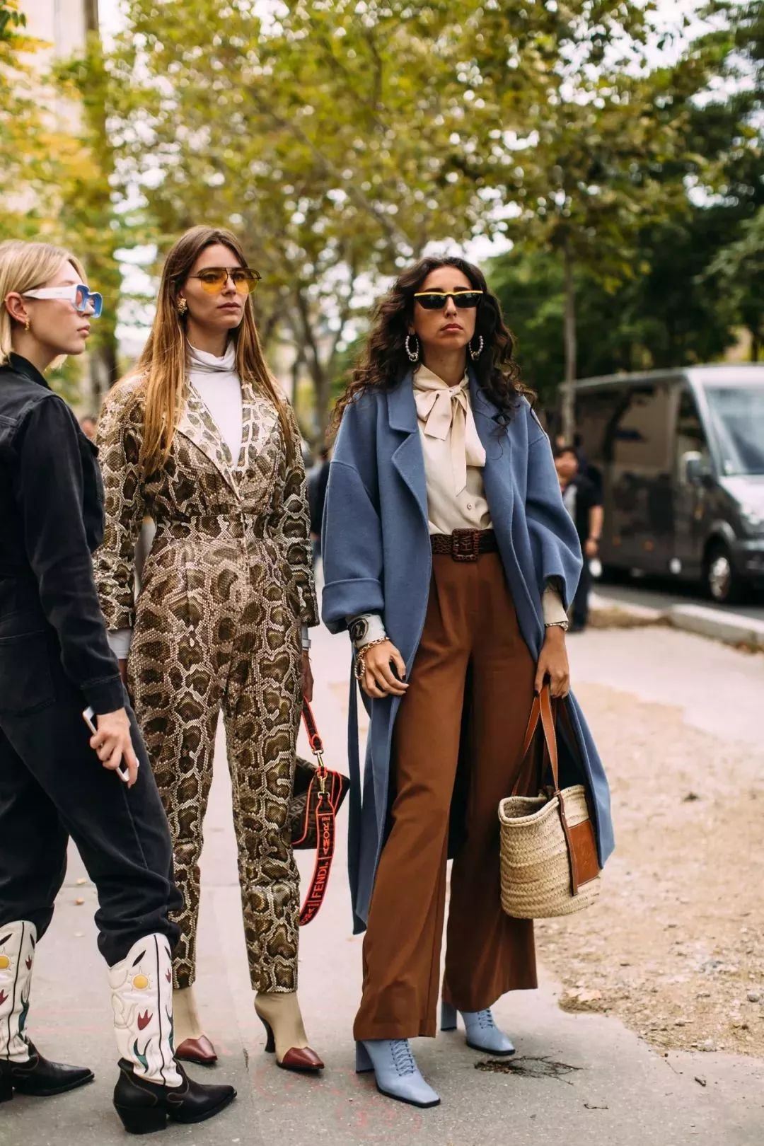 去年特别火的鞋,绑带鞋搭配图片选择这样穿更潮流