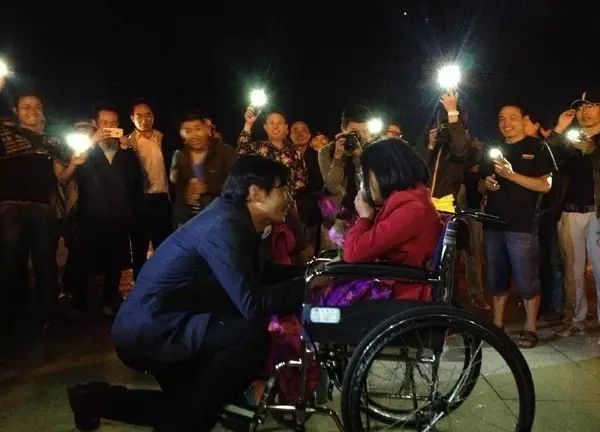 被丁一舟赖敏的爱情感动流泪,丁一舟赖敏结婚照片