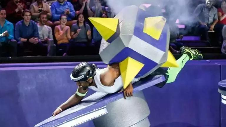 突破5层楼高厚重混凝土、1000磅的墙壁...欧美五大闯关综艺盘点！