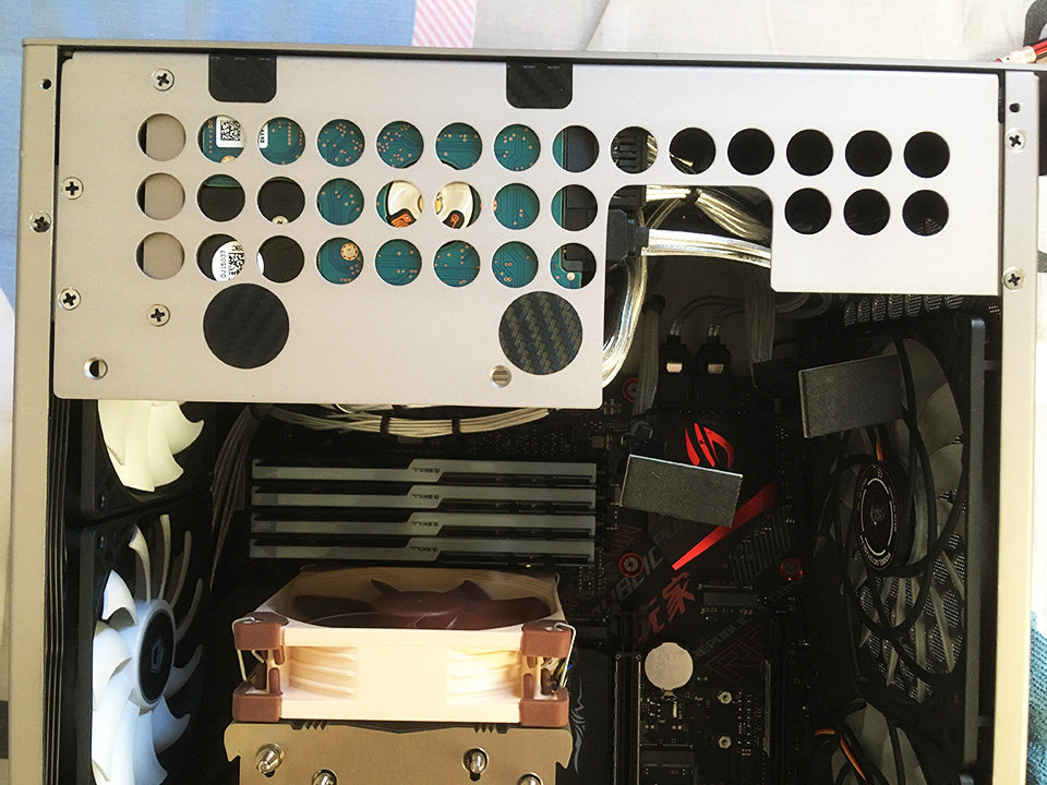 台式大机箱改小机箱,显卡大了怎么装小机箱