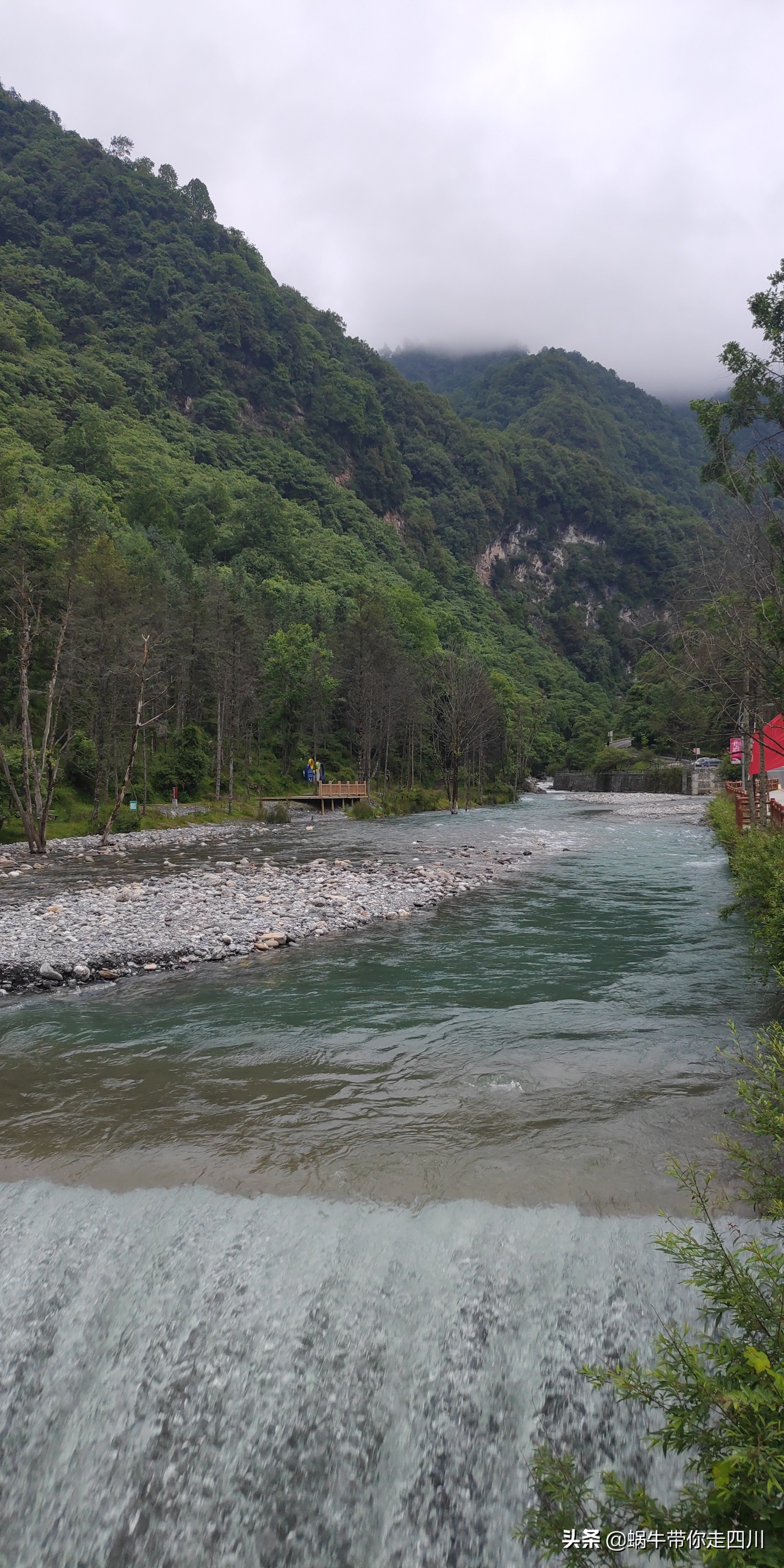 成都到西藏旅游一家三口,成都出发三天两夜旅行套票