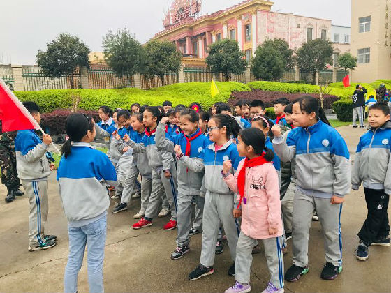 阳光少年户外拓展活动,拓展户外活动小朋友