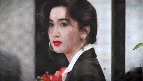 大湾区王菲出场谢霆锋表现,大湾区晚会谢霆锋王菲同台了吗