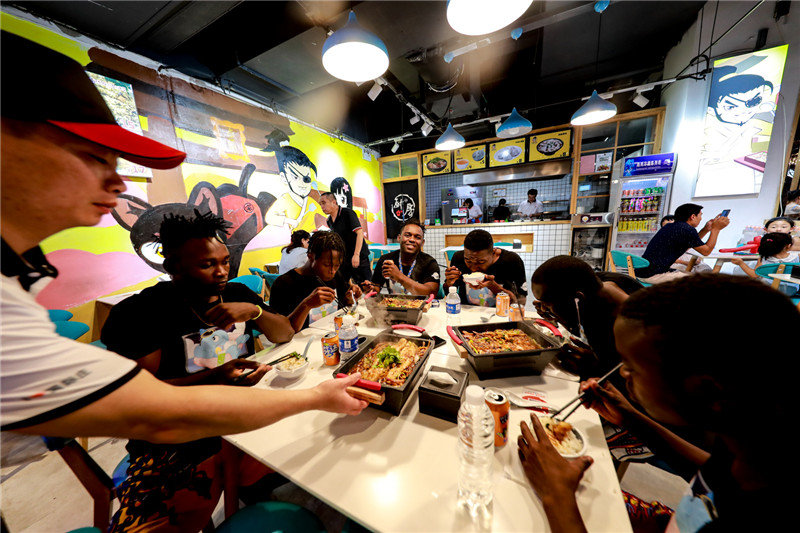 连接“一带一路”汇聚国际名品!石家庄北国城市奥莱升级全球商品购物中心