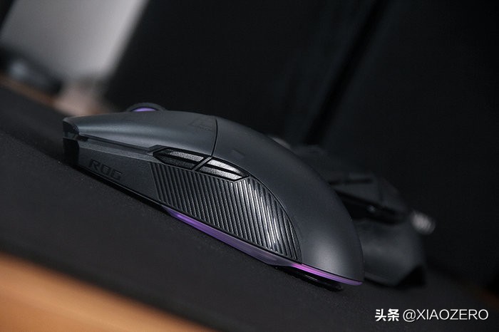 没有什么桌面几点零,折腾不止的电脑桌面好物分享