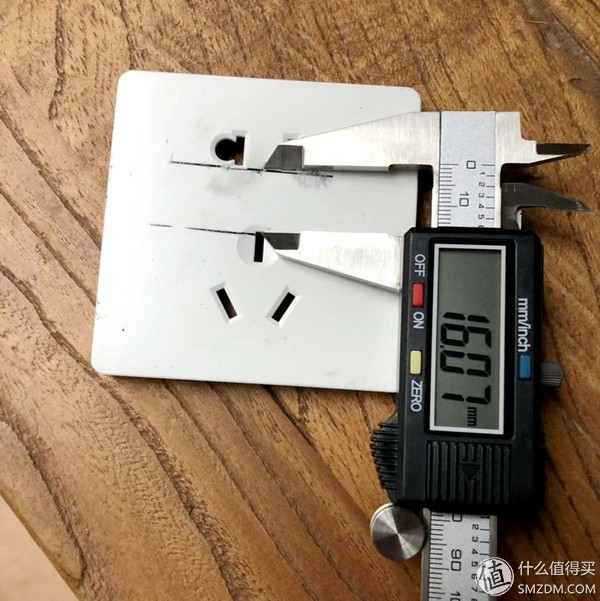 罗格朗开关插座内部结构如何组装,施耐德罗格朗西蒙哪个性价比高