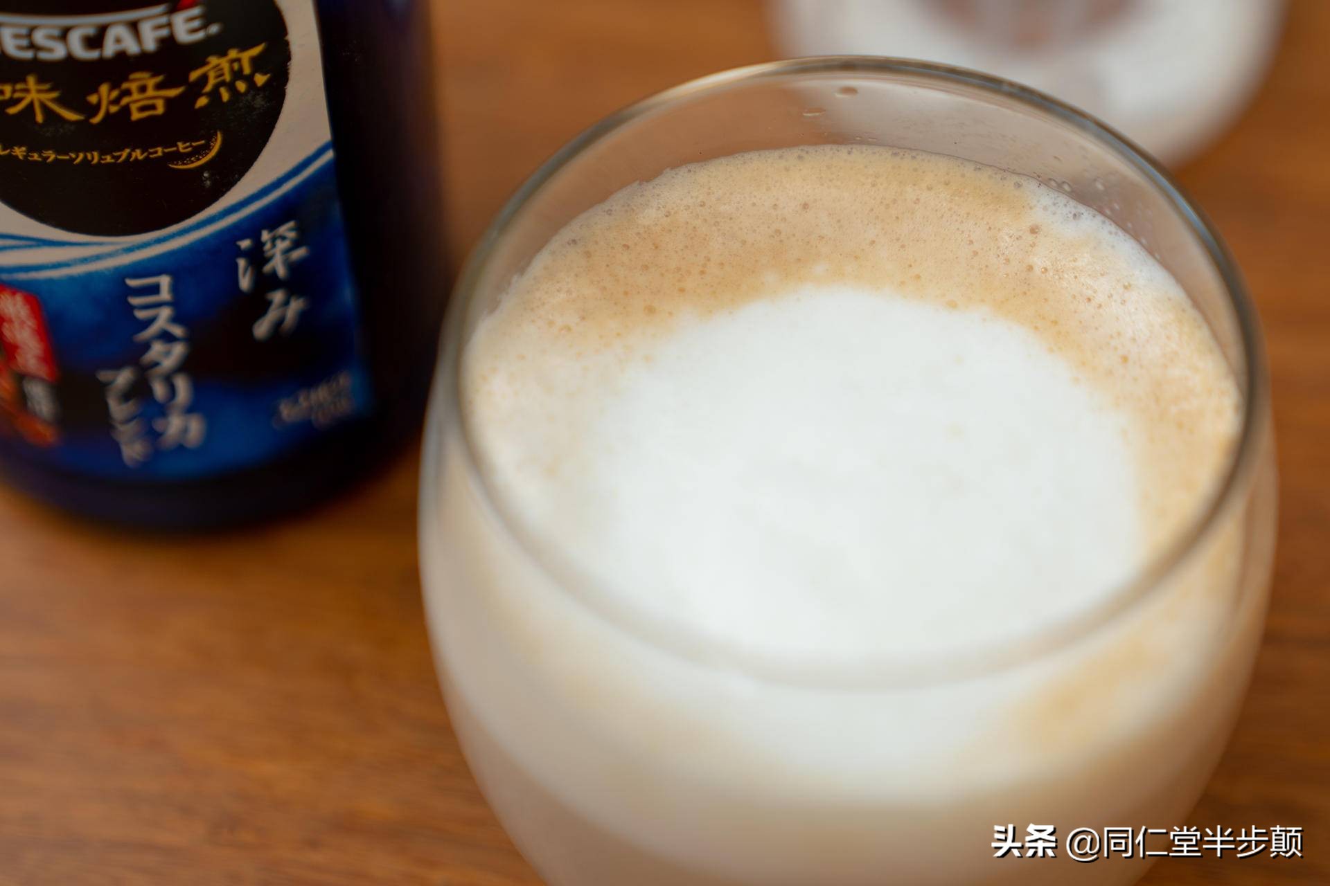 怎么用榨汁机榨果汁,如何用榨汁机榨出一杯好吃的果汁