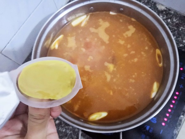 不用买火锅底料的火锅怎么做,自制50块钱的小火锅