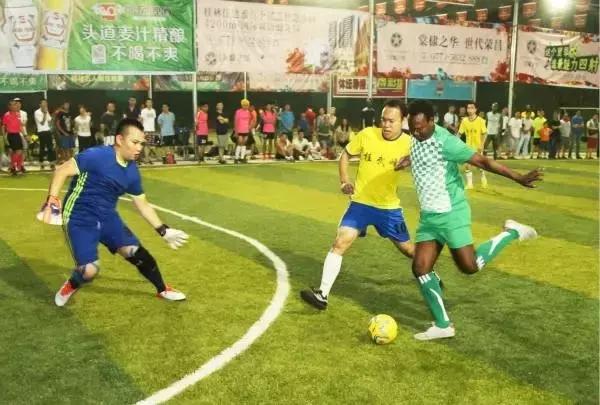 足球射门技巧小学生,足球点球射门小技巧