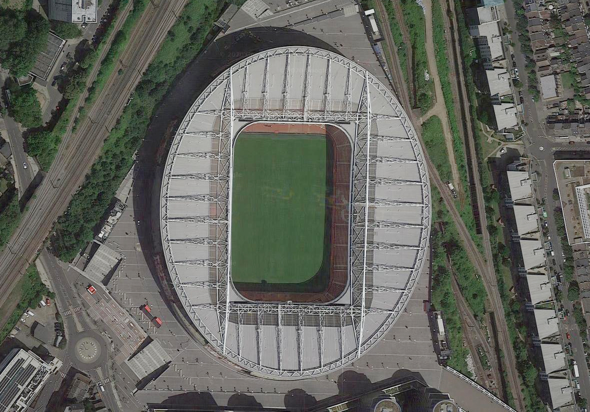 欧洲足联五星球场,卫星地图看中国足球场