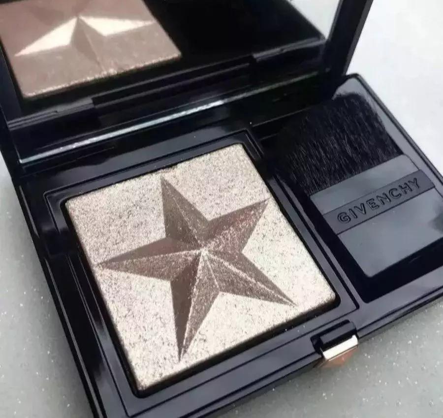 圣诞限定彩妆大牌,2018圣诞限定彩妆礼盒大分享