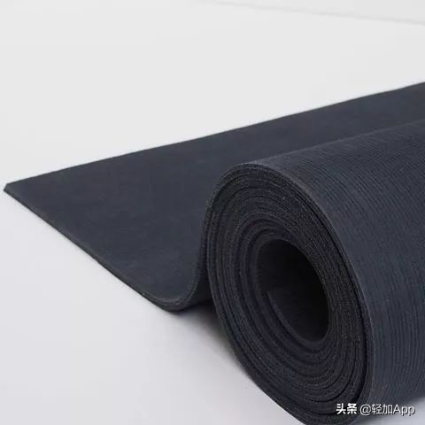 怎么样挑选瑜伽垫视频,瑜伽垫材质的选择