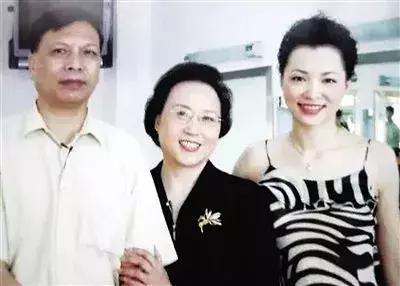 45岁董卿与周涛,45岁董卿现在状况