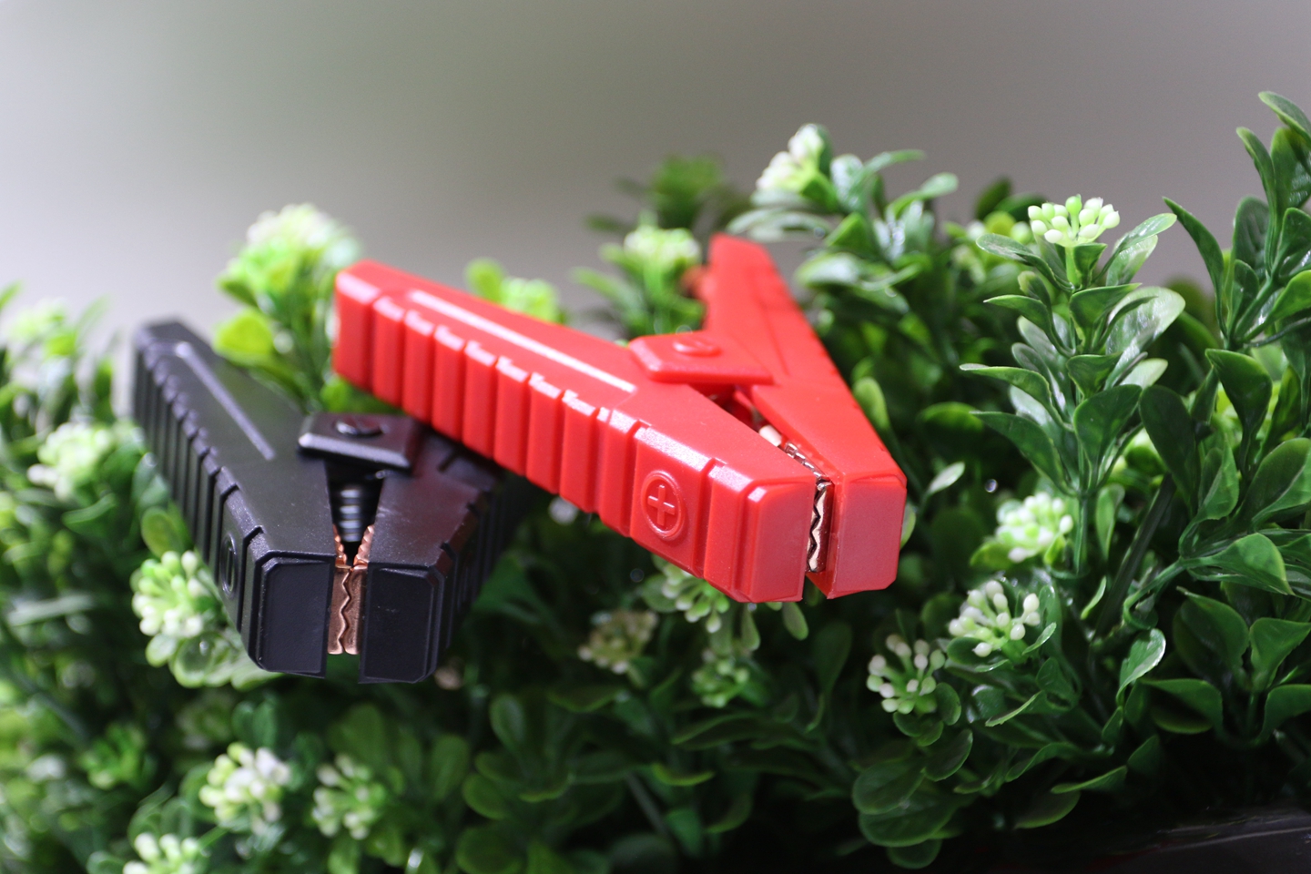 70迈汽车应急启动电源怎么使用,70迈汽车应急启动电源使用方法