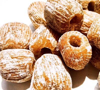 孩子们都喜欢吃粽子，外面的不卫生，就学做煮了一锅，还相当不错