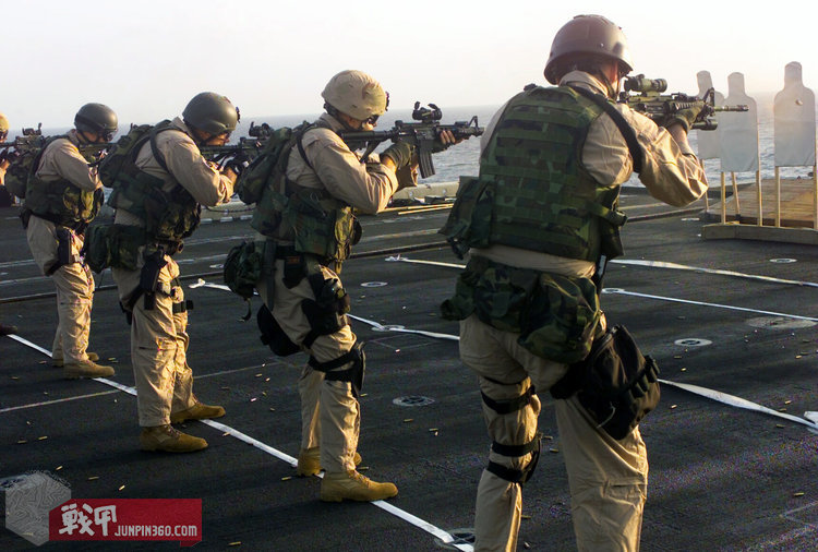 防弹背心fbi原品,两栖防弹背心视频