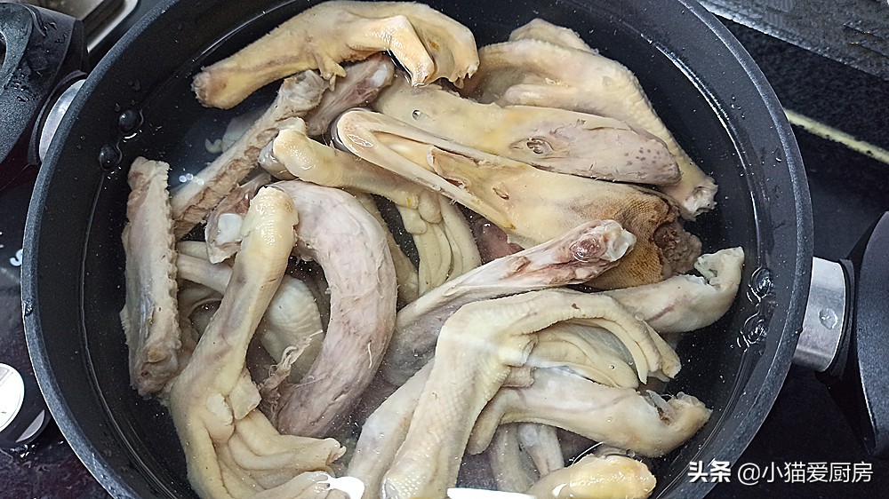 百吃不腻的周黑鸭口味藕片,周黑鸭不辣的教程