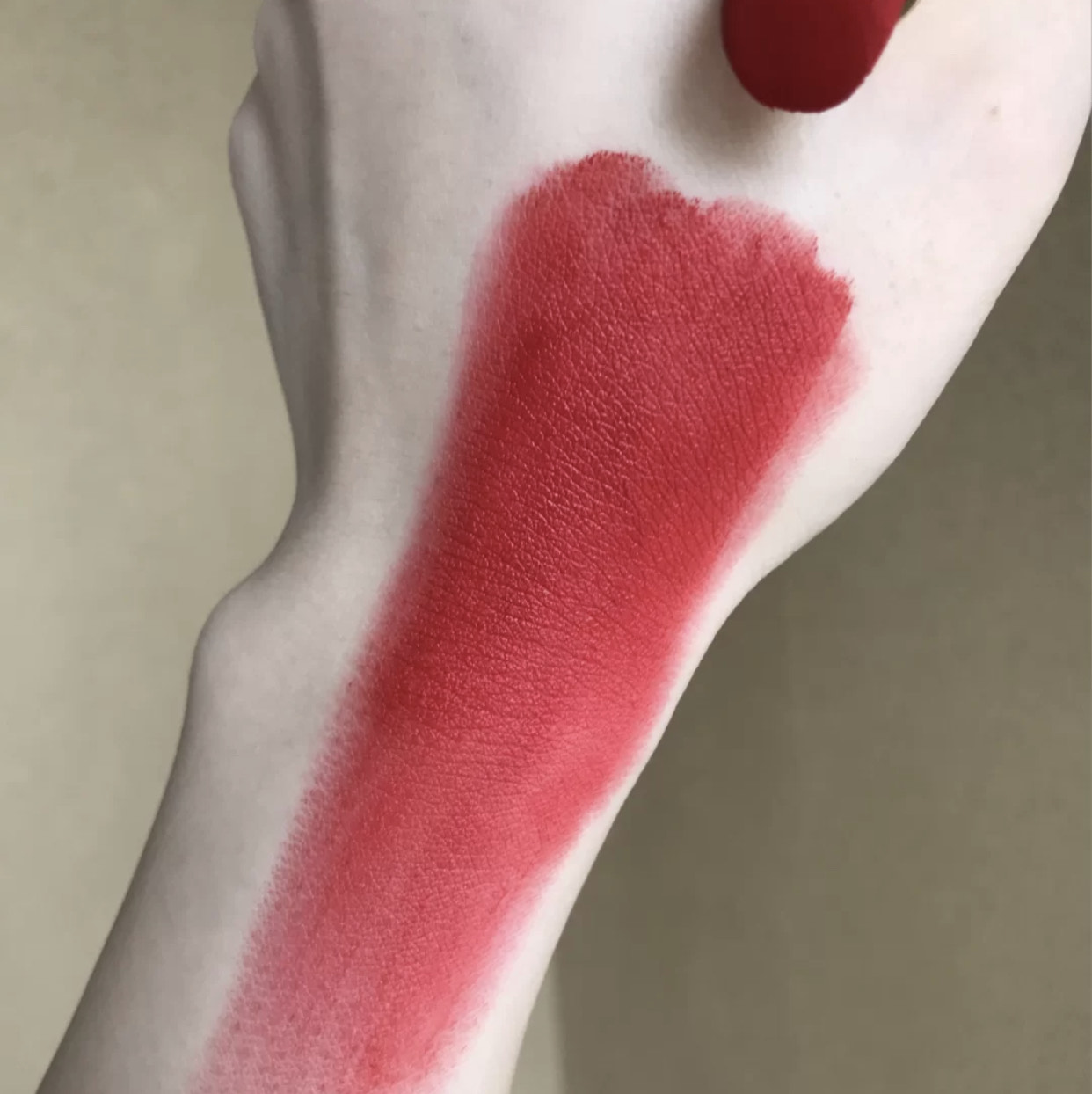 迪奥999与兰蔻505口红哪个好,兰蔻505跟999