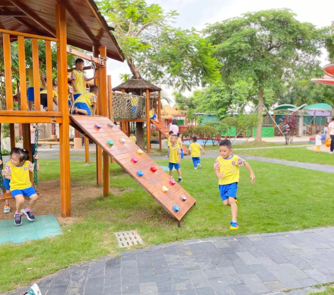 番禺|桥南的“神兽回笼”了!新学期第一天,孩子们这样过