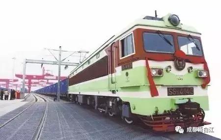 改革开放四十年后四川成都,改革开放初期的绿皮火车站