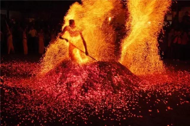 娴欐睙涔嬪績鏃呮父鏅偣,閫傚悎鍐ぉ鍘荤殑姹熷崡娓╂硥灏忛晣